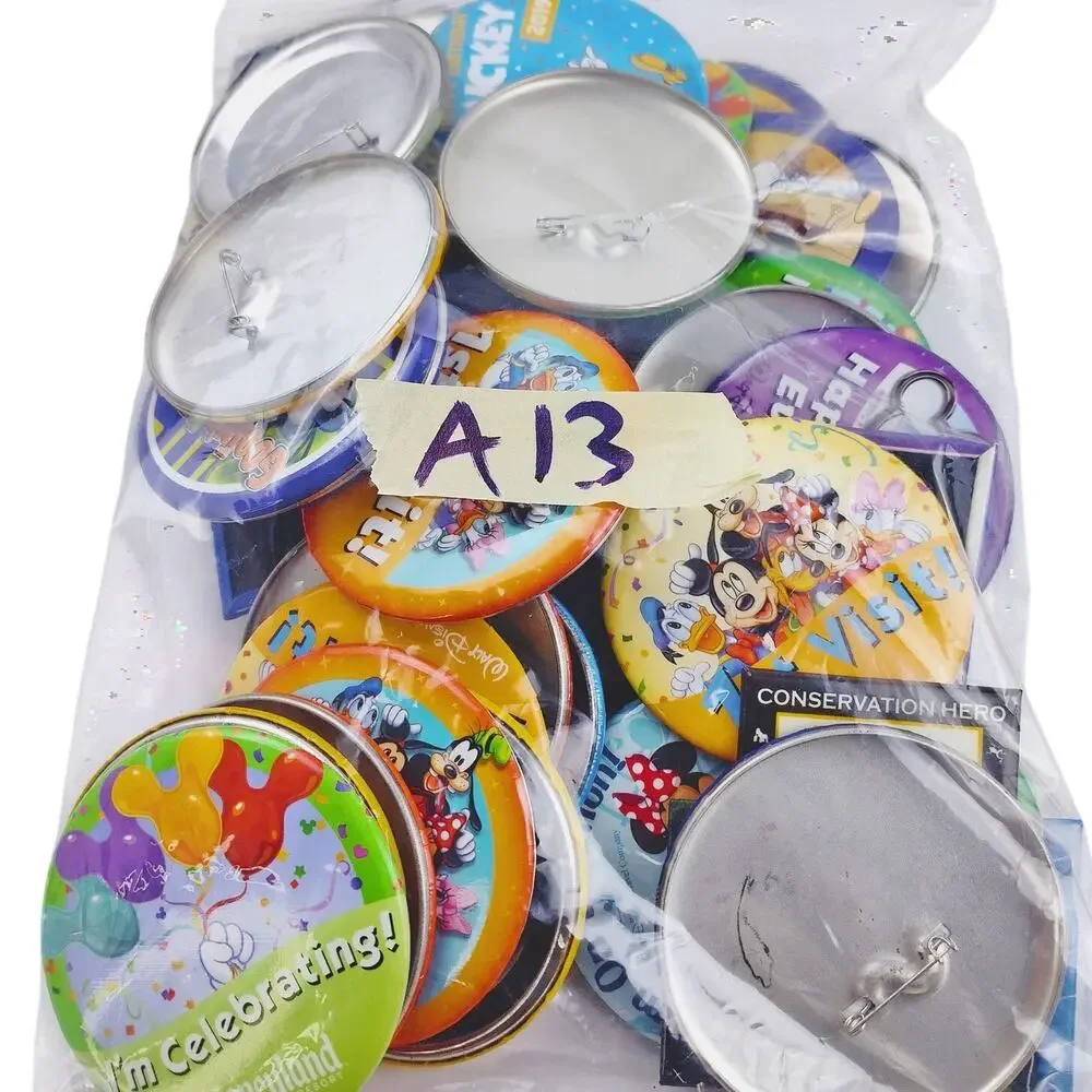 Disney Mixed Button Bundle 1.13 Pounds A13 AS-IS